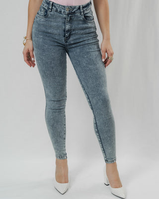 Jean Skinny “Gaia” en Tono Ice