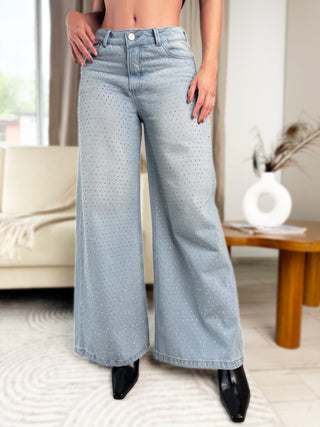 Jean Bota Ancha con Aplique de Zafiros al Frente