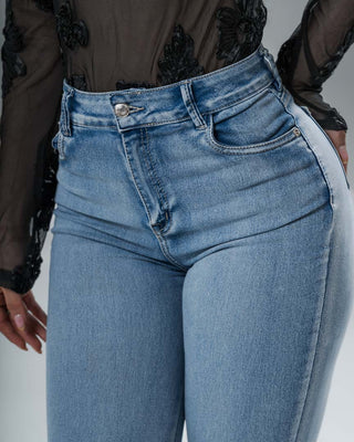 Jean Sencillo Claro Super Skinny