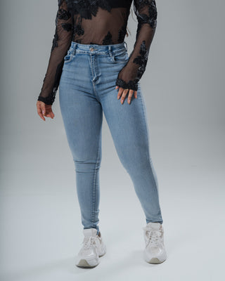 Jean Sencillo Claro Super Skinny