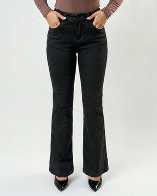 Jean negro Bota Ancha flare