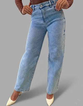 Jean de Bota Ancha con Hebillas Laterales