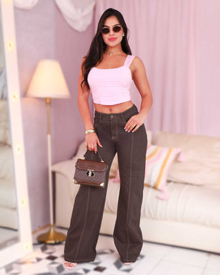 Jean de bota ancha con costura central