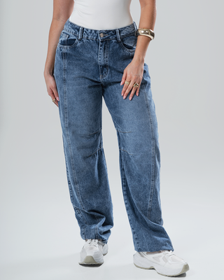 JEAN CLARO BOTA ANCHA CON COSTURAS ENTRE PIE