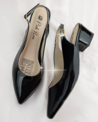 Stiletto de tacón, charol brillante, puntiagudas