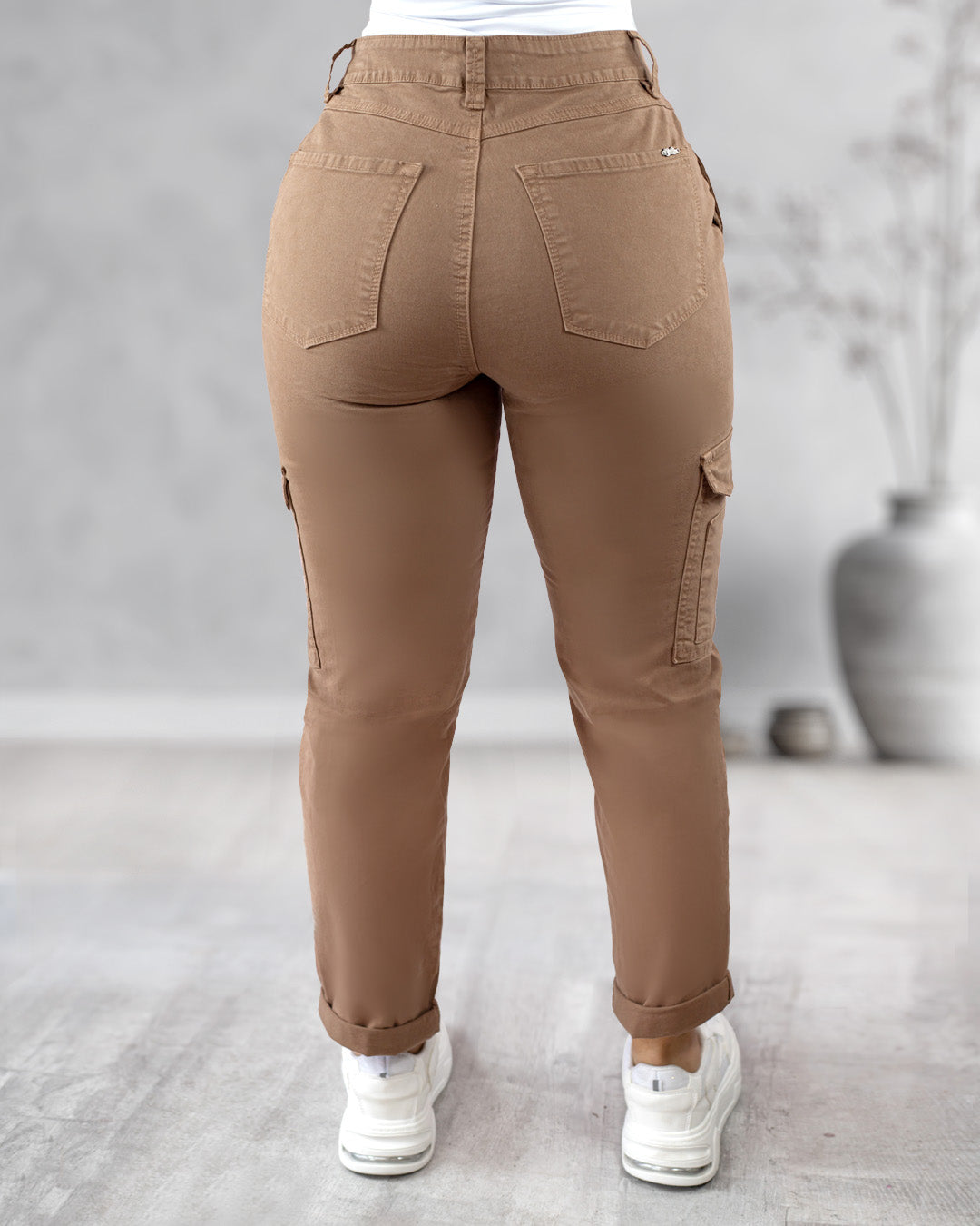 Pantalón cargo bolsillos con cremallera