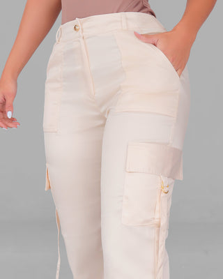 Pantalón cargo en satín