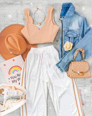 Pantalón Blanco Deportivo con Rayas Laterales