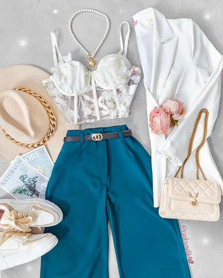 Crop Top con Flores 3D y Lentejuelas