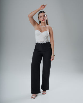 Crop top de encaje strapless con copas