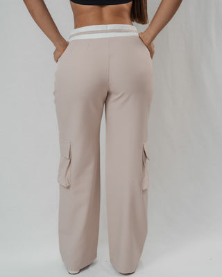 Pantalón Cargo Bota Ancha Pretina Blanca