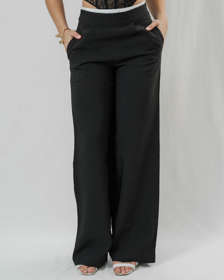 Pantalón negro Bota Ancha con Pretina Combinada