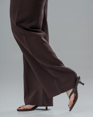 PANTALON SENCILLO CON VENA BOTA ANCHA
