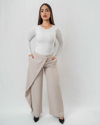 Pantalón Bota Ancha con Sobrecapa