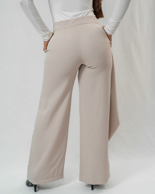 Pantalón Bota Ancha con Sobrecapa