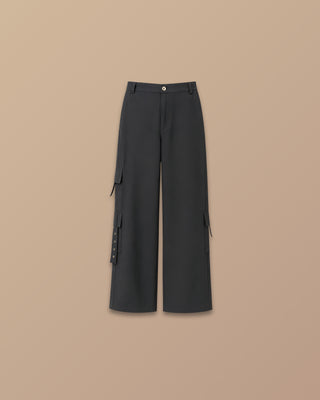 PANTALON NEGRO CARGO DOBLE BOLSILLO DE HERRAJES