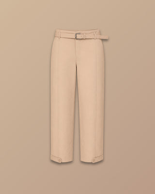PANTALON CAMEL CON VENA Y CORREA BOTA CON PASADOR