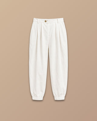 PANTALON BLANCO PUÑO EN BOTA Y BOTON