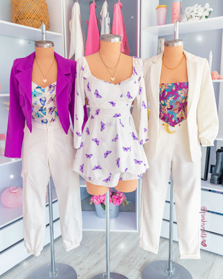 Romper blanco cuello bandeja manga larga mariposas lilas