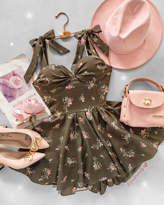 Romper de Flores con Copas Drapeadas y Tiras