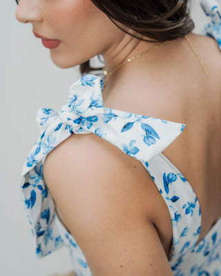 ROMPER DE COPAS Y TIRAS DE AMARRAR CON FLORES AZULES