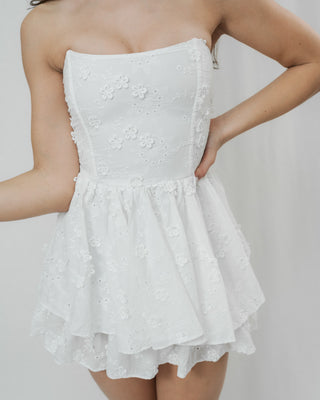 ROMPER BLANCO DE OJALILLO STRAPPLE Y VARILLA