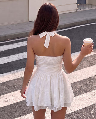 ROMPER BLANCO DE FLORES BORDADAS CON TIRA DE AMARRAR