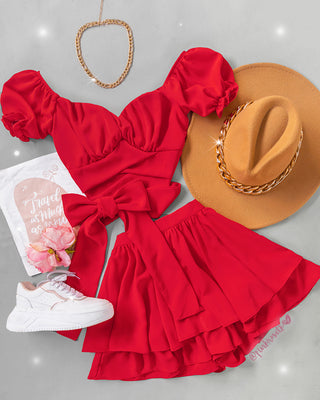 Set rojo top cuello bandeja falda short de volantes