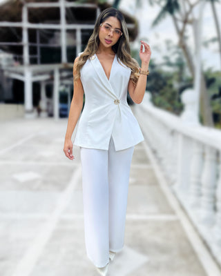 Set de pantalón con chaleco largo de 2 botones dorados