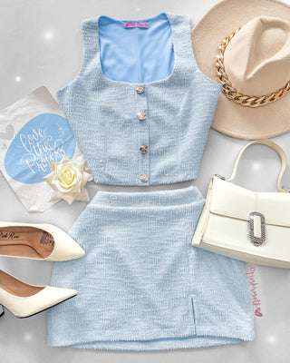 SET DE FALDA Y BLUSA CHANEL CON 4 BOTONES DORADOS