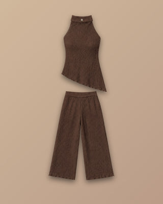Set Café con Blusa Halter  Asimétrica y Pantalón Fluido Pink Rose