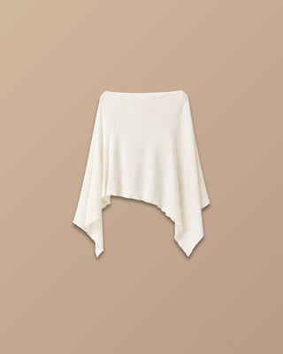 SET BLANCO DE PANTALON Y BLUSA CON CAPA