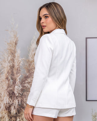 Set Blanco Blazer y Falda Short con 3 Botones Forrados, vista frontal — Pink Rose