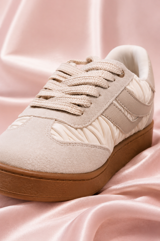Tenis Gris Drapeados con Suela Palana, vista lateral — Pink Rose