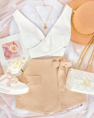 Crop top blanco de copas cruzado