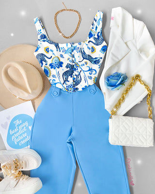 Blusa corta blanca tigres azul botones forrados