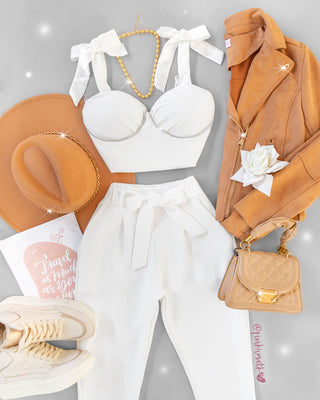 Pantalón Blanco De Lazo Y Bolsillos