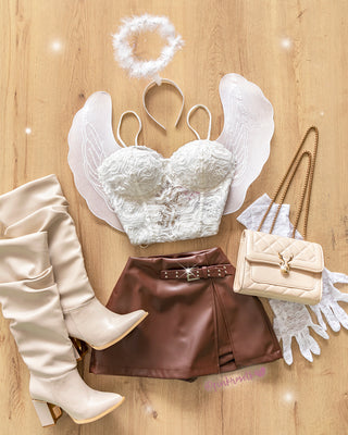 Crop Top de Encaje con Copas y Amarre tipo Corset en la Espalda