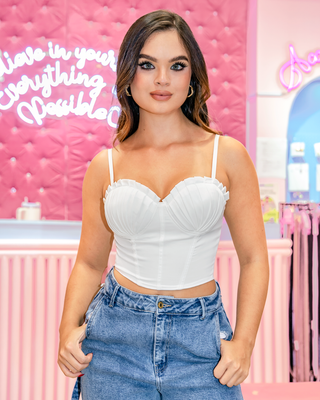 Crop Top blanco  con Copas Estilo Sirena y Ajuste de Corset en la Espalda