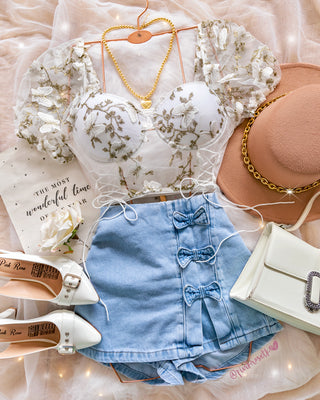 Falda Short de Jean con Detalle de Tapa y 3 Moños Decorativos