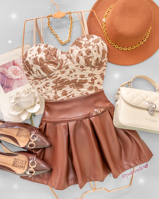 Crop Top Drapeado de Mallatex con Copas y Estampado Floral