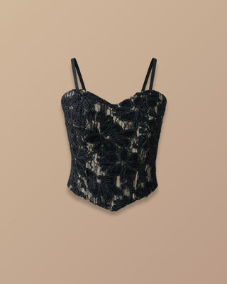 CROP TOP NEGRO DE ENCAJE Y TIRAS CON ESCOTE EN CORAZON