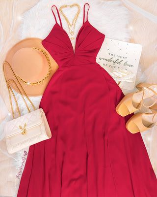 Vestido de noche largo en velo, elegante, vino tinto