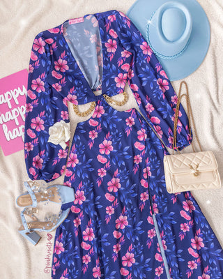 Vestido maxi azul navy estampado floral cadena cintura