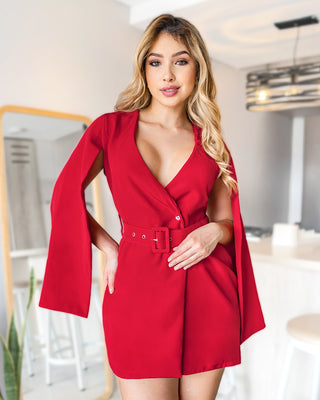 Vestido de manga abierta con correa y hebilla forrada