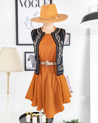 Vestido corto con espalda descubierta