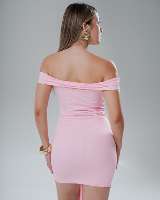 Vestido con Escote Bandeja y Herraje Dorado