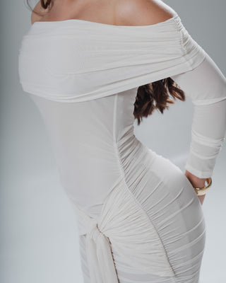 Vestido Corto Bandeja Manga Larga con Amarre Lateral