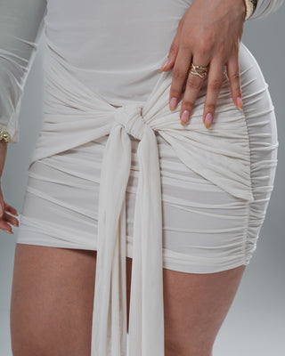 Vestido Corto Bandeja Manga Larga con Amarre Lateral