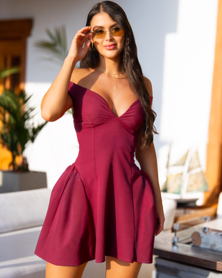 Vestido Globo con Copas y Tira al Cuello